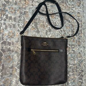Coach Signature Rowan File Bag
